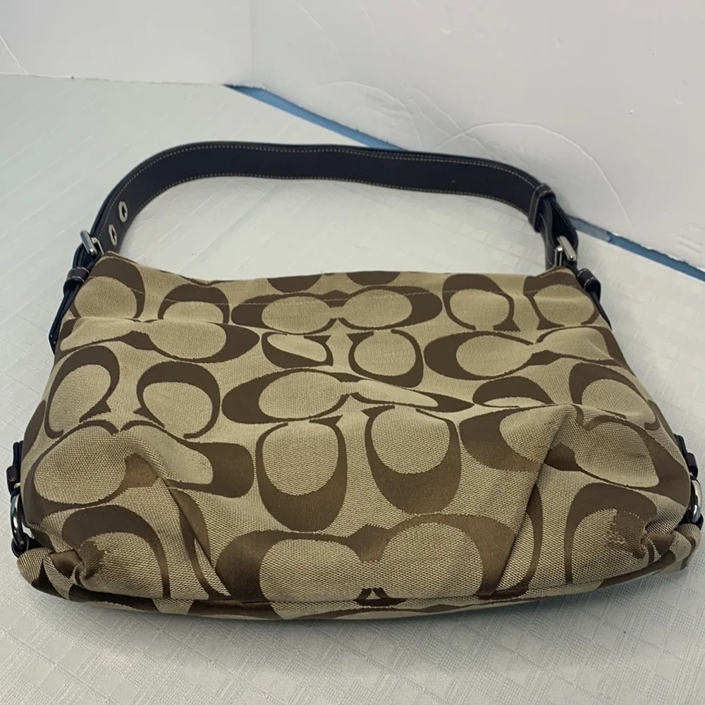 24CM SIGNATURE DUFFLE (COACH F15067) SILVER/KHAKI/MAHOGANY